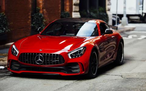 The Mercedes Benz Amg Gtr Is The Car I Won T Forget From 17 The Wealthadvisor